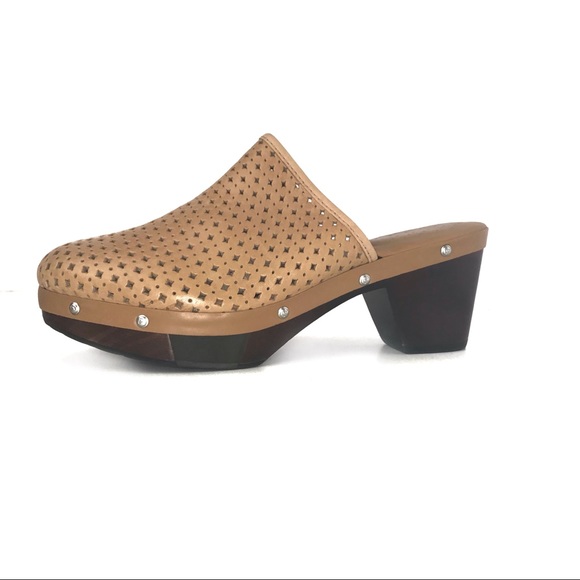 rockport clogs mules